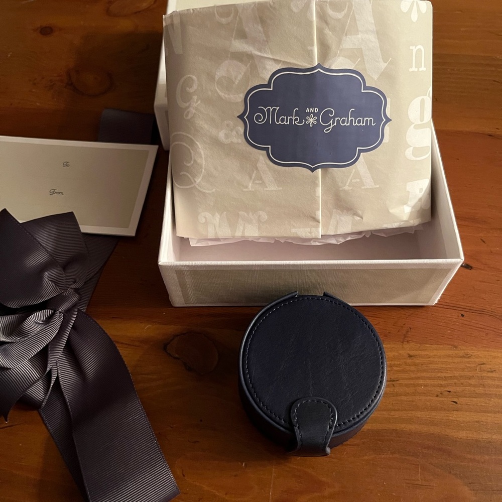 LEATHER JEWELRY/CUFFLINK BOX READY TO GIFT(INCLUDES GIFT BOX, CARD & BOW)